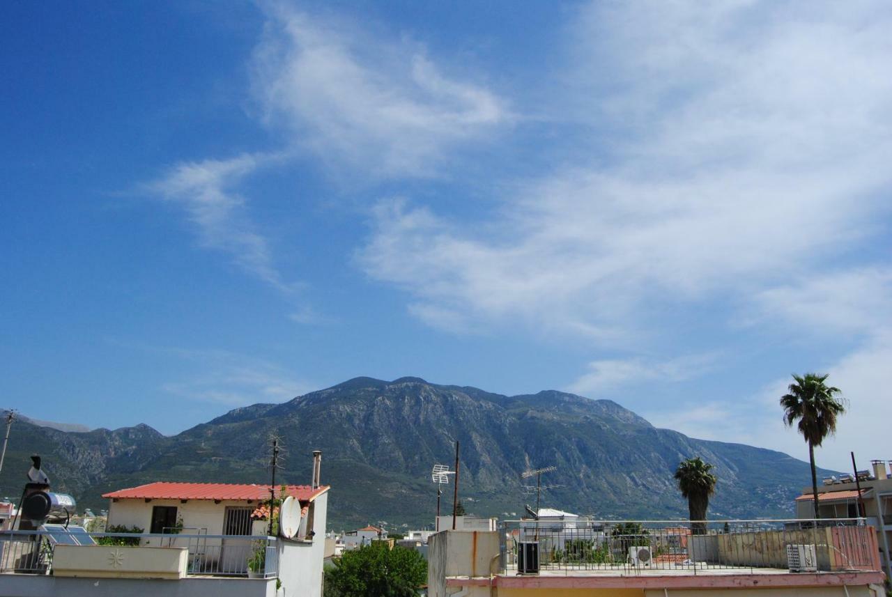 Apartment By The Beach Kalamata Exterior foto